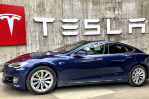 Tesla Fans Schweiz 2swawy4xhb0 Unsplash